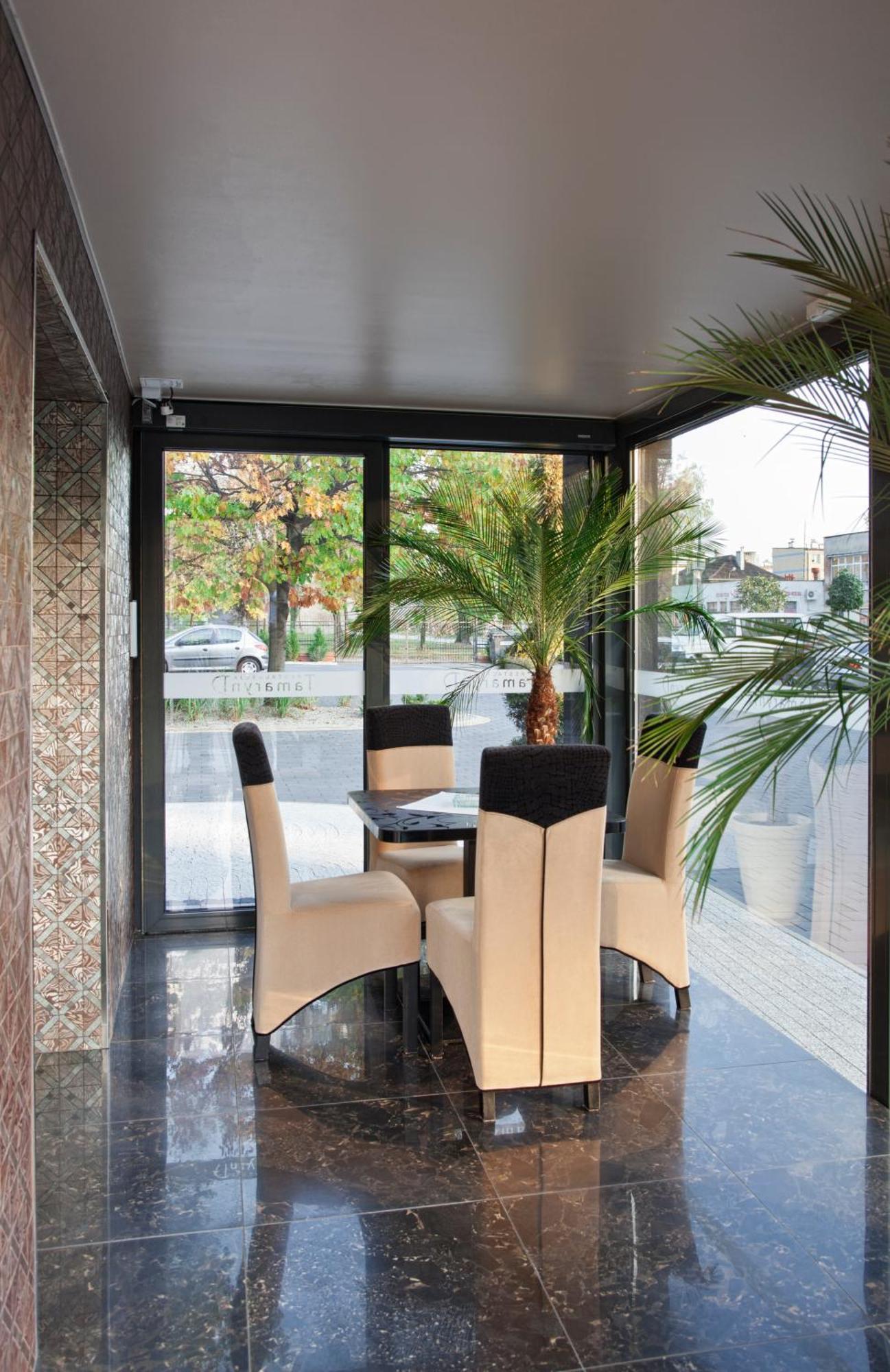 M Hotel Sosnowiec Bagian luar foto