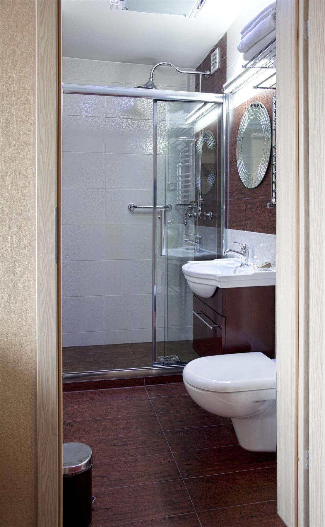 M Hotel Sosnowiec Bagian luar foto